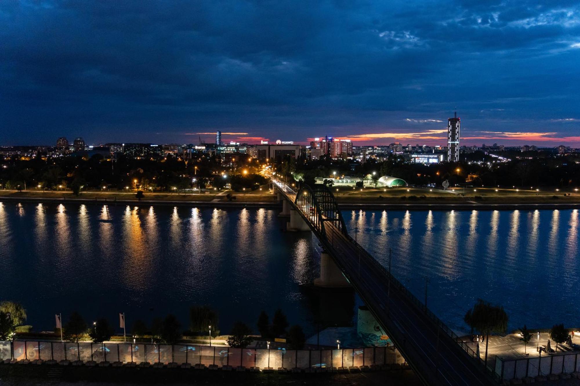 Sinfonia Lux Leilighet Beograd Eksteriør bilde
